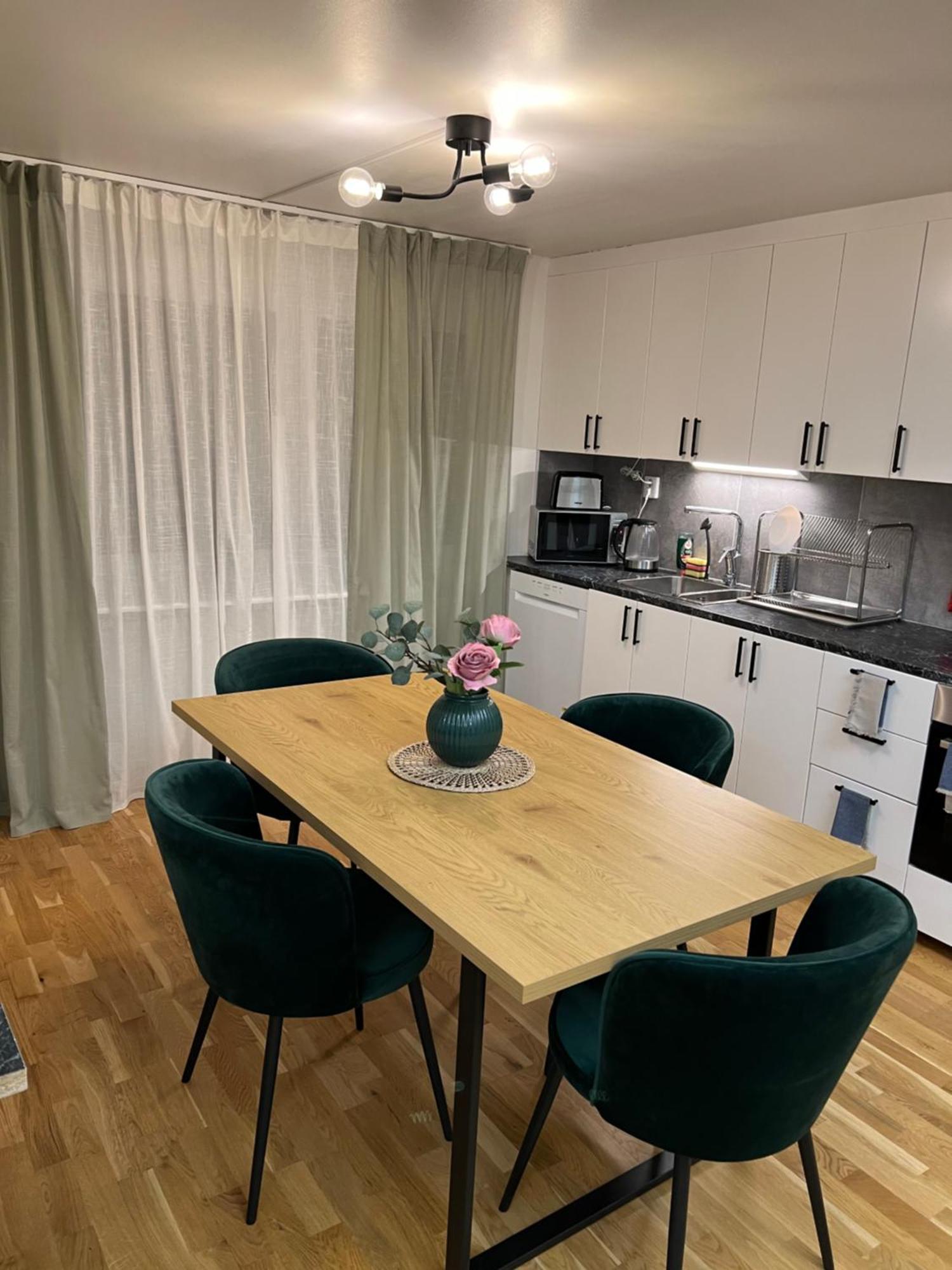 Noah Longstay Apartment Västerås Екстериор снимка