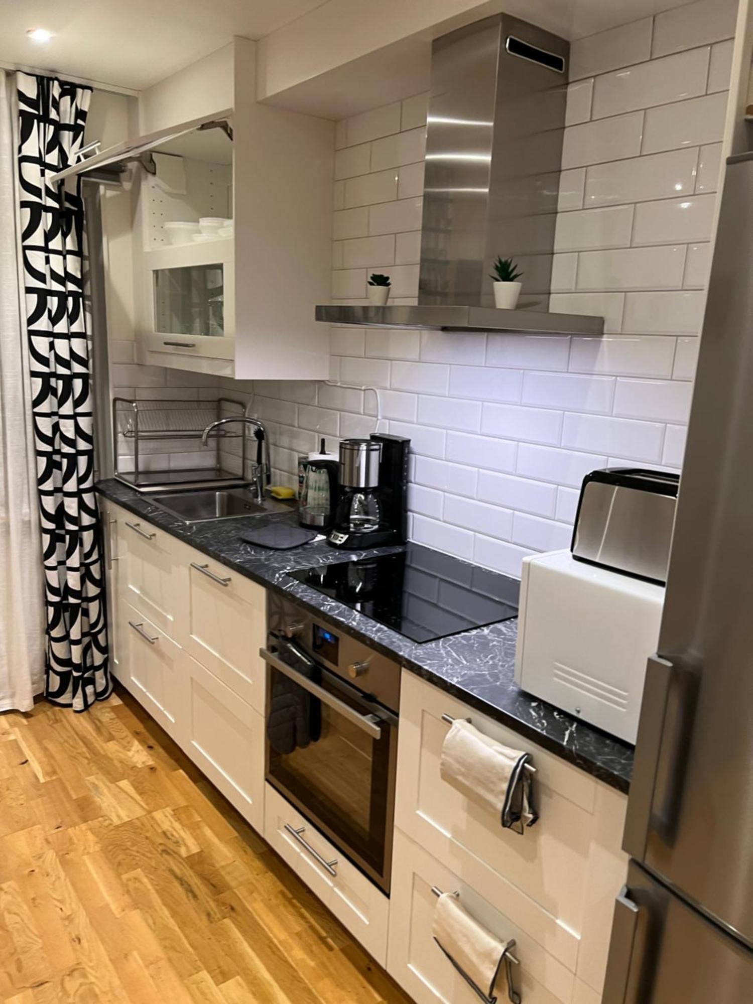 Noah Longstay Apartment Västerås Екстериор снимка